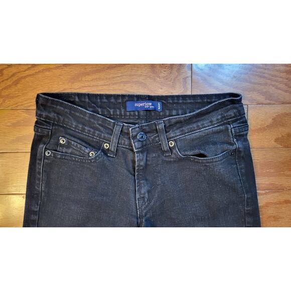 Levi's Women Juniors Size 3 Black Jean Shorts 518 Super Low Cut Off - Picture 3 of 16